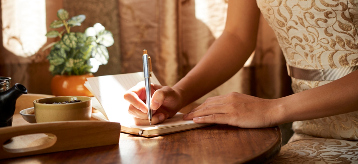 Care sunt beneficiile păstrării unui jurnal personal?